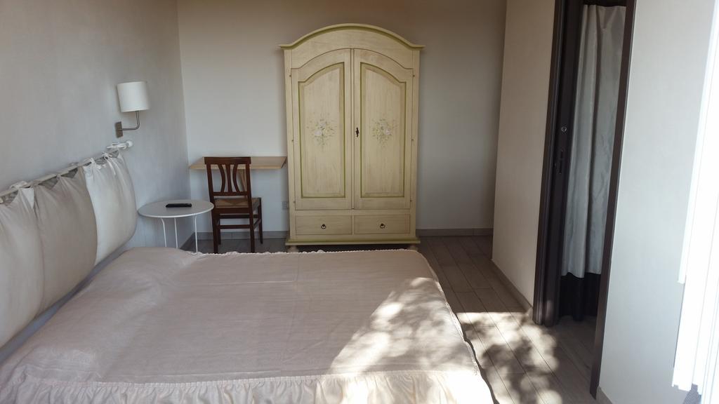 B&B Ai Prati Lesignana Exterior foto